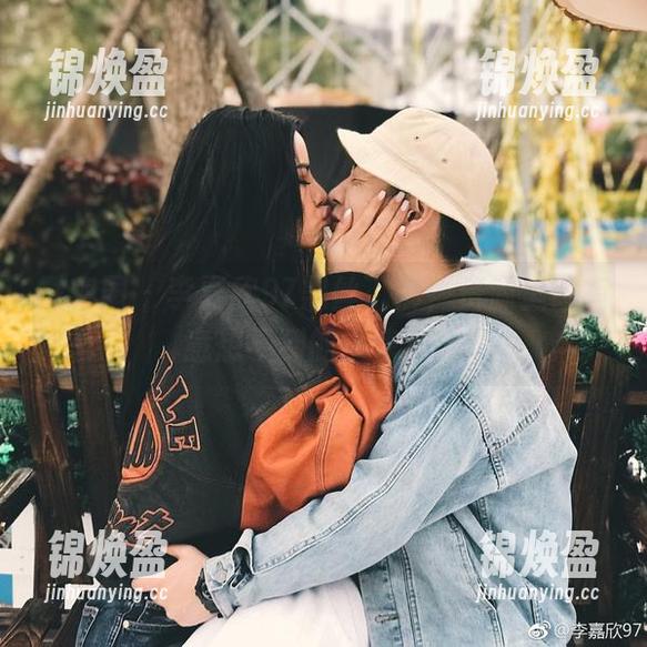 李嘉欣97 微密圈 - 李嘉欣97黑丝丁裤,资源里总有意想不到的小惊喜!