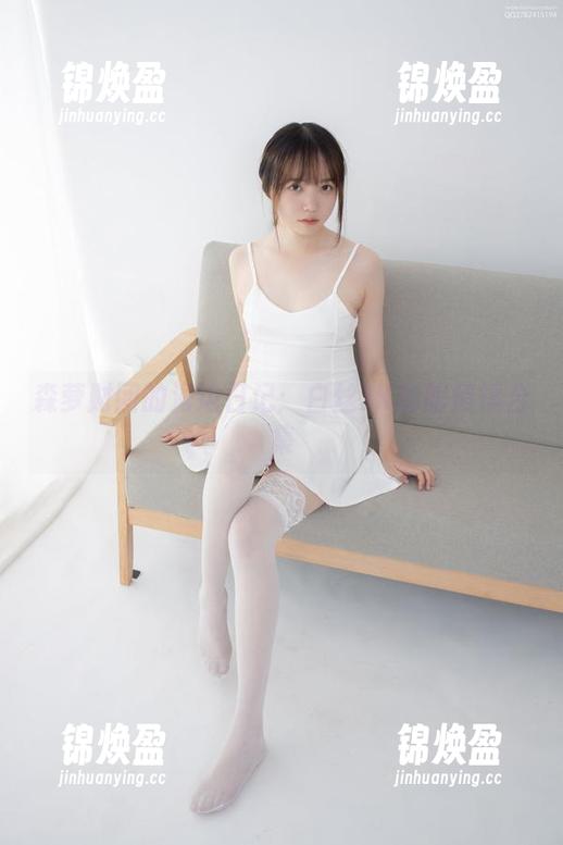 森萝财团 森萝财团的海边日记:白丝JK制服情愫合集