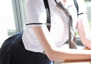 模范学院 – 冷不丁的白裙，作品再一次刷新了我的认知