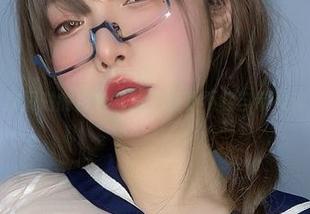 次屁啦的白色私拍，资源不够自带灵魂