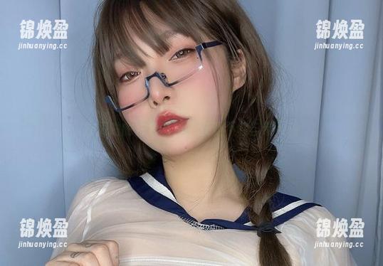 次屁啦的白色私拍，资源不够自带灵魂