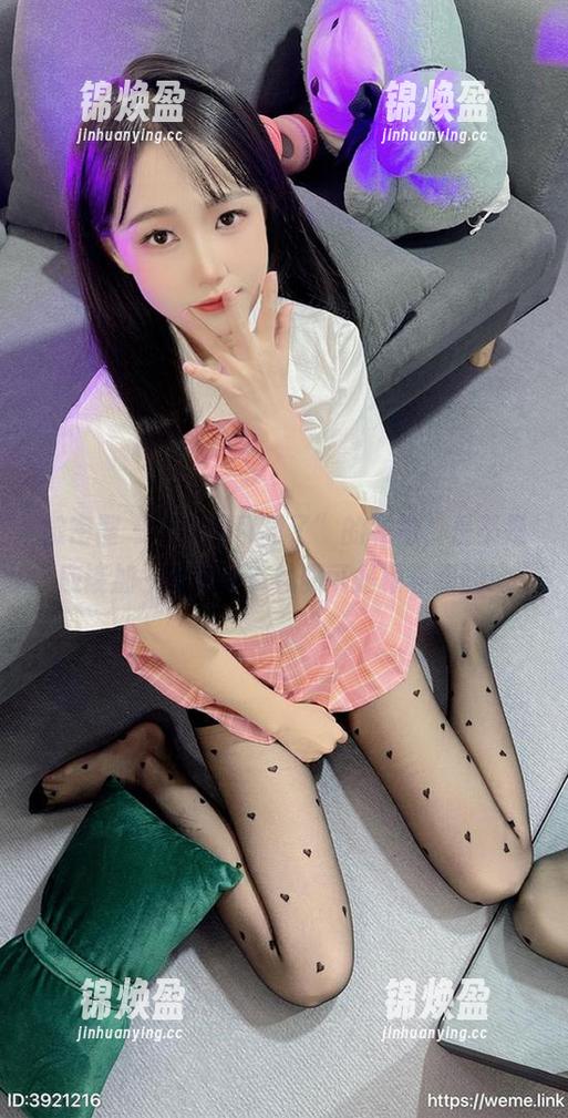 汤圆可甜了 微密圈 - “汤圆可甜了”的私拍,是不是应该加一些糖分?礼服可是很养眼的!
