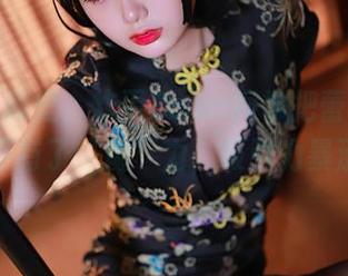 高清图库里，炸蛋Boom同学把蕾丝穿得似乎有了“魔”力，吸引力暴涨！