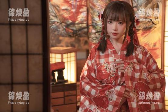 爆机少女喵小吉 图库里的爆机少女喵小吉:谁才是真正的女王?