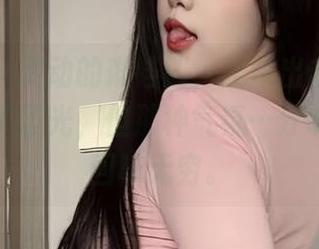 微密圈 – 灵动的琳铛铛，美脚出击，虽然图片没了圣光，但那种气氛…分明是让人回味无穷。