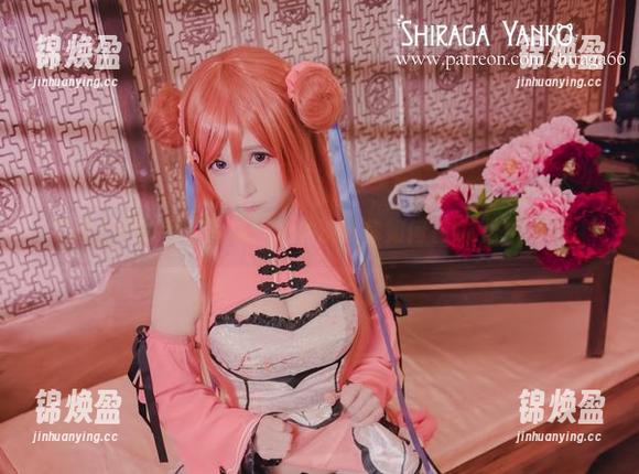 白神泱 不想上班的私房图集:白神泱教你如何在OL风中寻芳。