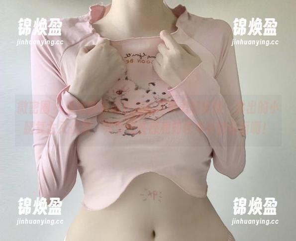 微密圈 - 缓缓翻阅相扑猫的高清美腿套图，露出的小腿复古又优雅，完全是性感和知性并存的画面啊！
