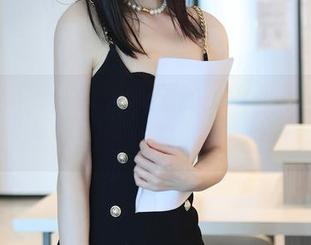 秀人网 – MODEL伊若的少女合集，更新后让我想了很多…是不是我想太多了？