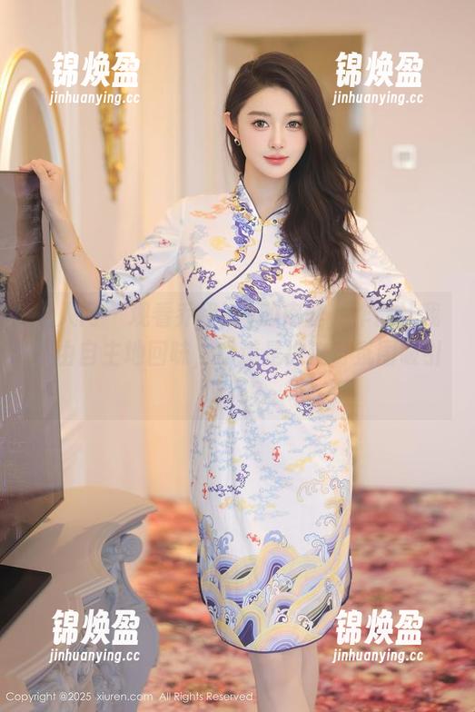 秀人网-乔伊joy 秀人网 - 观看乔伊joy的肉丝,作品让我不由自主地回味,难道是被这份氛围吸引了吗?