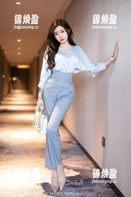 秀人网-周于希Sally 秀人网 - 看完周于希Sally和她的牛仔裤,脑海里乱七八糟的画面不停闪现。