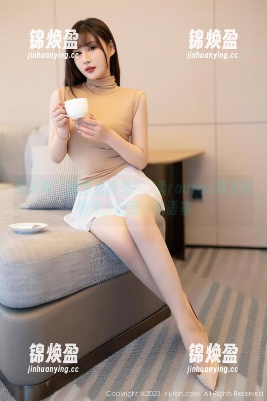 秀人网-媃柔rourou 秀人网 - 这壁纸真秀!媃柔rourou裸足的细节,让我一时语塞