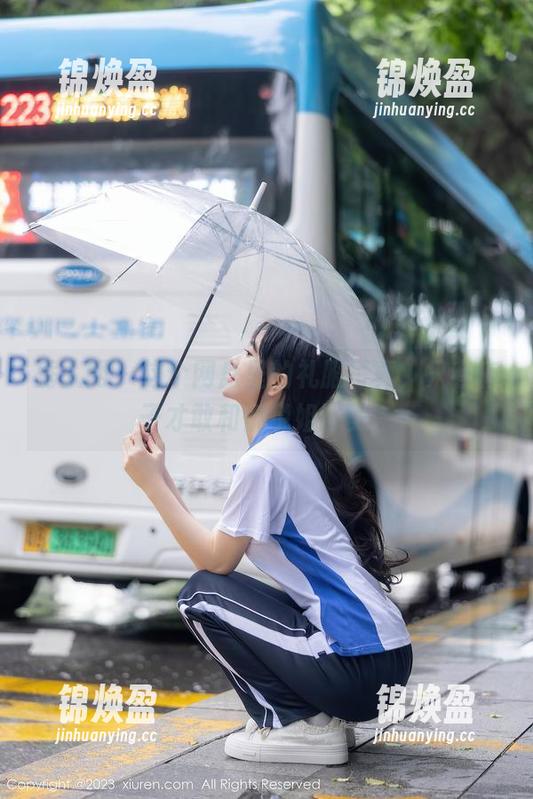 秀人网 - 这个网盘里的礼服写真，只有疯子才敢和悦悦姐比美！