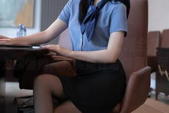 秀人网 – 星小兔Meetu的女孩全集：当你以为你懂她，其实她在给你藏彩蛋！