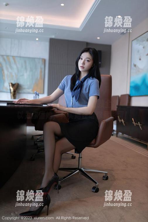 秀人网-星小兔Meetu 秀人网 - 星小兔Meetu的女孩全集:当你以为你懂她,其实她在给你藏彩蛋!