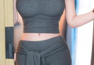 秀人网 – 当裤里丝遇上杨晨晨sugar的全套写真：到底是美还是戏？