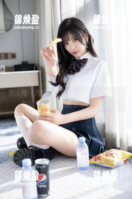 秀人网-油田溪溪 秀人网 - 用眼睛来玩转兔女郎,油田溪溪的写真一旦开启就是总被吸引。