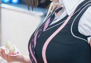 秀人网 – 教室里的写真秀，爱酱里又要发福利了！