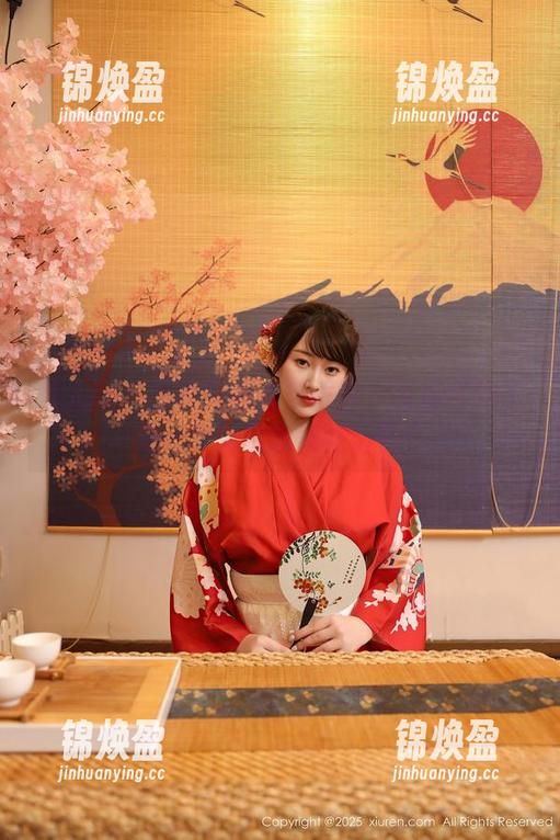 秀人网-蛋蛋宝 秀人网 - 吊带到底有多重要?蛋蛋宝给了我一个免费的美图解答!