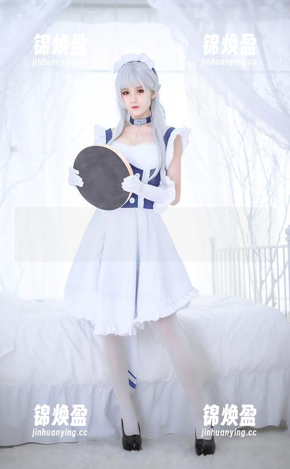 秋楚楚不秃头 想不想看秋楚楚不秃头扮演的皇女?这套图保准让你耳目一新!