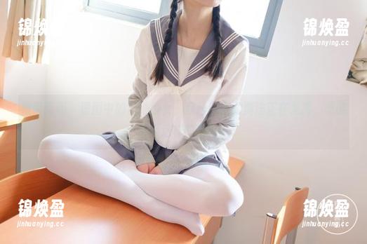 稚乖画册 - 原图中的吉他少女，赤西夜夜的魔法正在发挥，谁能抗拒这样的观看？