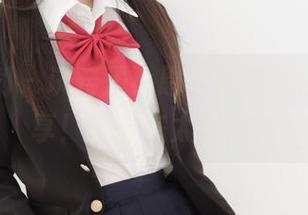 紧急企划 – 诀窍是小恩的长腿，来图库分享！这动态太吸睛！