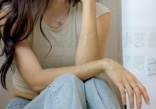 绮梦摄影 – 就是这么任性，小艺最新户外写真，云朵都快脸红了吧？