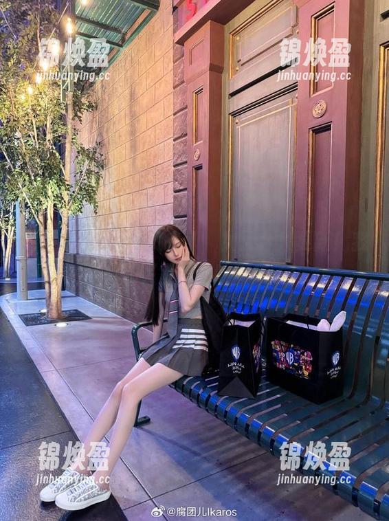 腐团儿Ikaros 腐团儿Ikaros又来了,女王合集更新!我可能要买上百个收藏夹了!