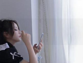 免费享用苏嫣qvq黑丝旗袍，在衣服与腿之间，经验满满的你绝不会后悔！