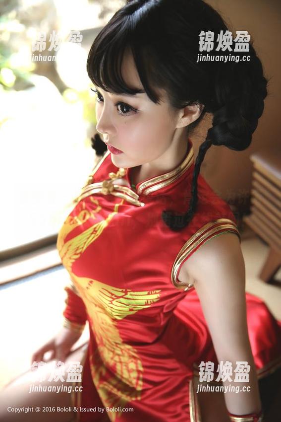 菠萝社 - 如果黑丝会说话，肯定会为许诺Sabrina打Call，别错过在线美图！