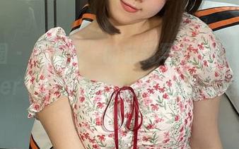 微密圈 – “少女”的定制写作，搭配“葱油饼er”，组合的画风让我难以想象。