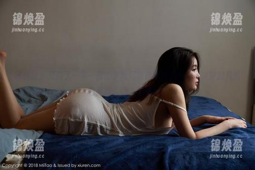 蜜桃社-木奈奈 蜜桃社 - 又到了一年一度的学妹写真集更新时间,木奈奈的风格总是那么让人想靠近~