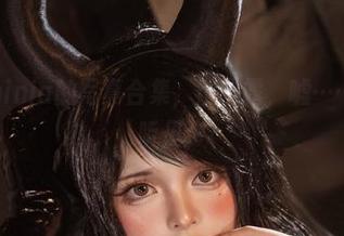 阿寨寨ninja的写真合集，伊露露，嘘……别让她听见！