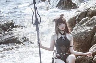 一件短裙包罗万象，阿薰kaOri的免费作品让你无法自拔，看得停不下来！
