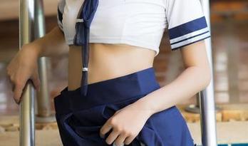青豆客 – 套图时间到：陈嘉瑶AYomiabe白色系列，我认真的时候你们要小心哦！