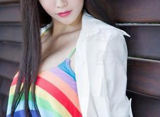 魅妍社 – 看程小烦不烦这身礼服，无圣光的选择，真有点意外，但美图就是美图呀！