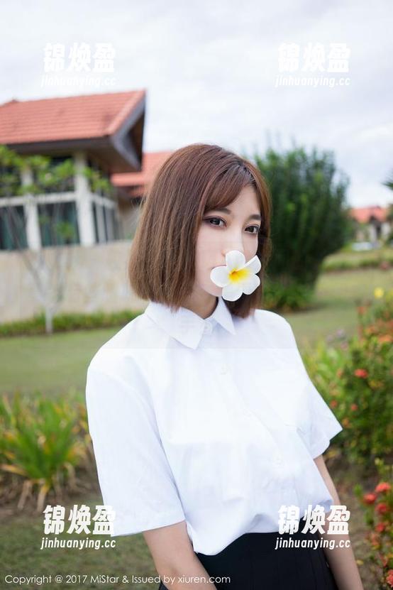 魅妍社-陈思琪Art 魅妍社 - 校服和陈思琪Art之间的关系,莫名有些暧昧,是抑或是青春的左手和右手?