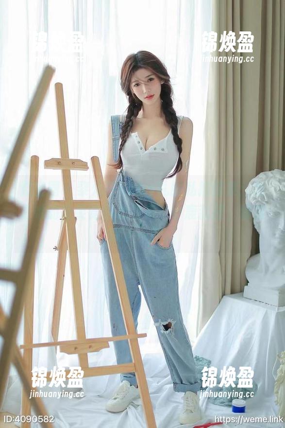 黎允熙baby 微密圈 - 黎允熙baby礼服私拍图集:我看她的身姿觉得心里有个小鹿乱撞,像被踩了一脚。